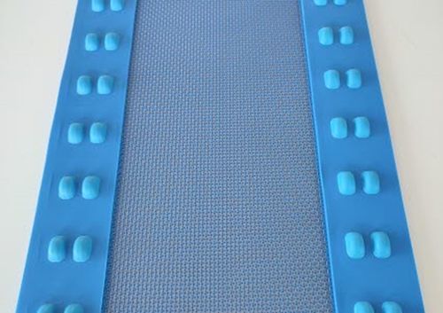 Nastro trasportatore in rete metallica - Ultrascreen PRO 2000 - AMMERAAL BELTECH - in PVC / in rete di poliestere / dentato