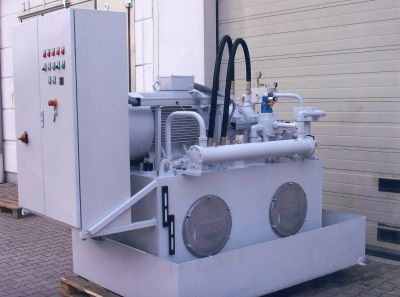 Centralina idraulica con motore elettrico - Universal Hydraulik GmbH