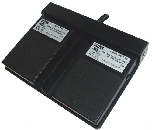 Interruttori a pedale di comando - FS-1-15(TWIN) - SUNS - elettrico / 2 pedali / compatto