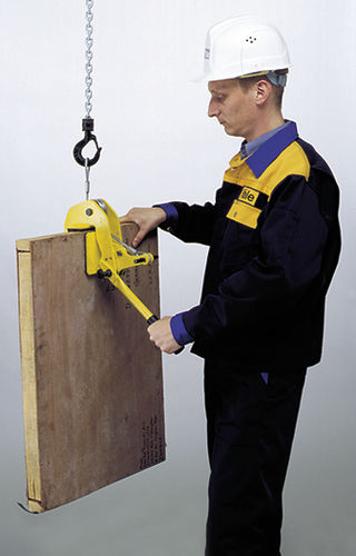 Pinza per sollevamento per di pannelli di legno - TPZ series - Columbus McKinnon Industrial Products - verticale / manuale
