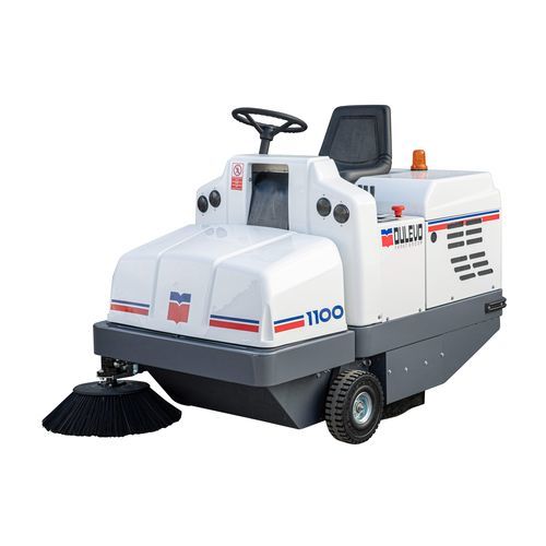 Spazzatrice uomo a bordo - Dulevo 1100 - DULEVO INTERNATIONAL - con motore diesel / con motore a benzina / con motore a gas