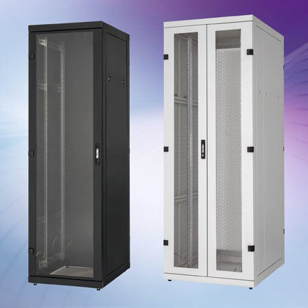 Sistema di armadi a pavimento - Belden Electronics GmbH Standort Neckartenzlingen