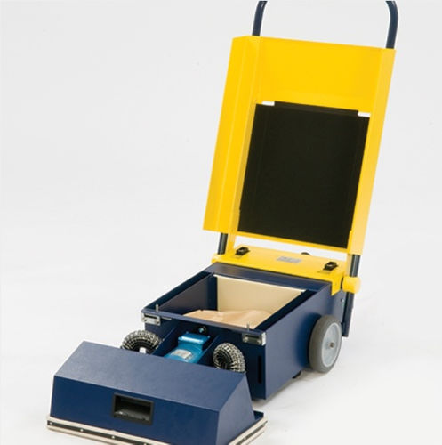 Spazzatrice uomo a terra - X46 - Truvox International - manuale / per scala mobile