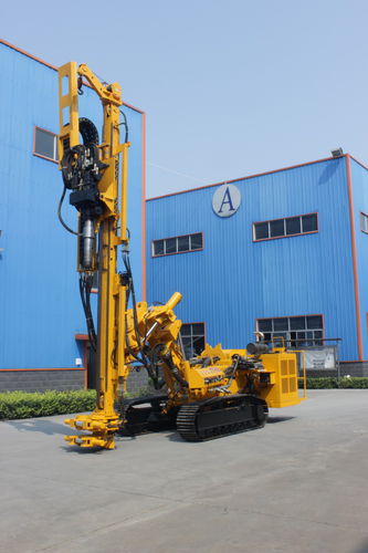 Perforatrice per pali di fondazione - TH–900  - Changsha Tianhe Drilling Tools and Machinery Co., Ltd - di pozzi geotermici / di pozzi / cingolata
