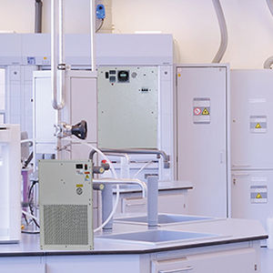 Raffreddatore d'acqua - MC series - BV Thermal Systems - da laboratorio / ad assorbimento