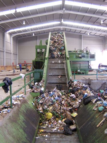 Nastro trasportatore in metallo - CM - JOVISA MAQUINARIA E HIDRAULICA S.L.  - per l'industria del riciclaggio / per trattamento rifiuti / rinforzato