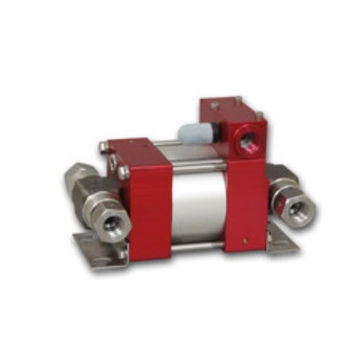 Pompa a pistone - M111D - Maximator GmbH - per gas / azionata ad aria / fissa