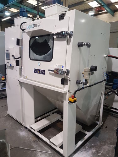 Cabina di sabbiatura umida - VIXEN - automatica / per applicazioni pesanti