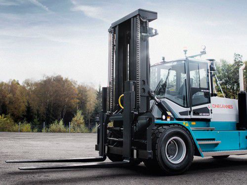 Carrello elevatore con motore a combustione - SMV series - Konecranes - con conducente seduto / per movimentazione / 4 ruote
