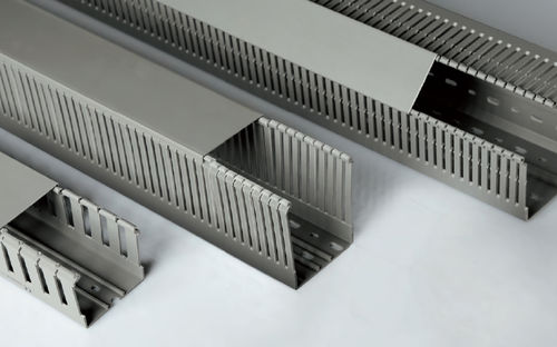 Canale di cablaggio di reti - ECABL - CANALPLAST - in PVC / con scanalature