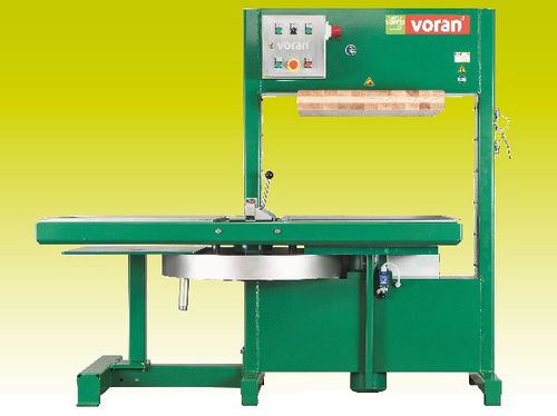 Pressa idraulica - 180 P2 - Voran - a compressione / per l'industria agroalimentare / a tavola girevole
