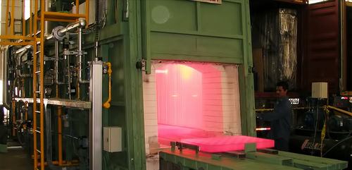 Forno a tunnel - Nutec Bickley - per trattamento termico / da colata / a combustione