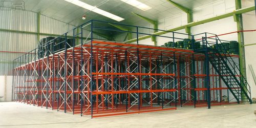 Scaffalatura con soppalco - Estanterias Record S.L - per magazzino di stoccaggio / per multistoccaggio / a doppia faccia