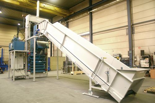 Trasportatore a nastro - Valvan Baling Systems NV - orizzontale / inclinato / d'alimentazione