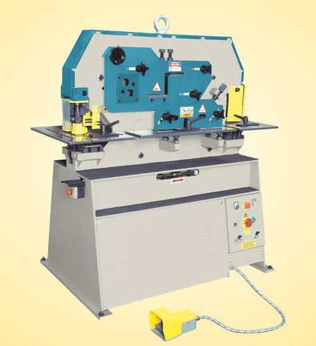 Punzonatrice-cesoia semiautomatica - HKM60 - hebö Maschinenfabrik GmbH - idraulica / per lamiere / scantonatrice