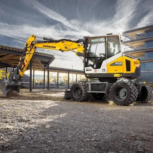 Escavatore intermedio - A 909 - Liebherr Excavators - su ruote / diesel / compatto