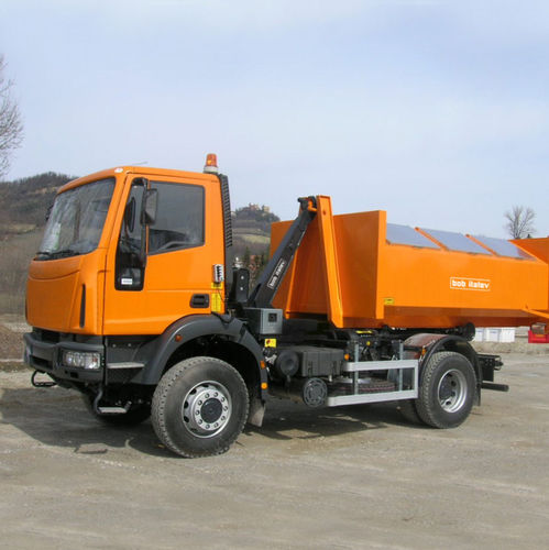 Braccio di sollevamento a uncino per camion - A10 series - BOB SISTEMI IDRAULICI SPA - telescopico / con braccio articolato