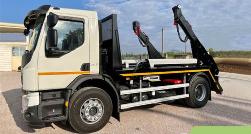 Braccio di sollevamento a uncino per camion - MB 14 - BOB SISTEMI IDRAULICI SPA - telescopico / con braccio articolato