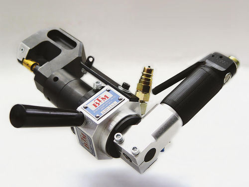 Attrezzo manuale di clinciatura pneumatico - MCU 3-30 - BTM Europe Blechverb. GmbH