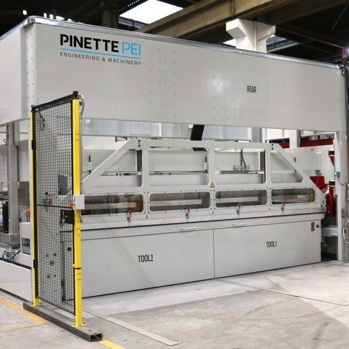 Termoformatrice di film plastico - HDF - PINETTE EMIDECAU INDUSTRIES - per pezzi in materiale composito / automatica / sottovuoto