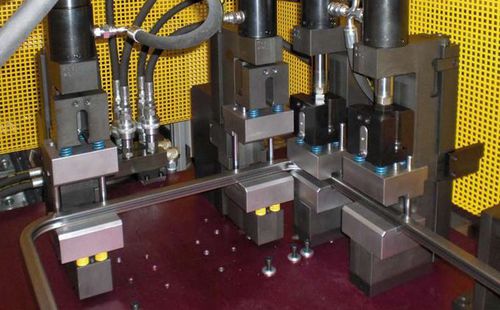 Punzonatrice automatica - Jörg Neu GmbH Maschinenbau u. Handel - idraulica / scantonatrice / a rettifica