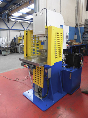 Pressa idraulica - 18012 - AEM3 S.r.l. - manuale / elettronica / per stampaggio