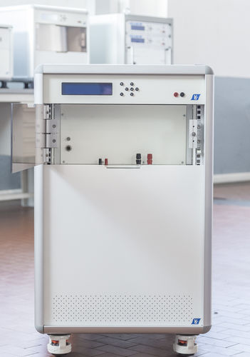 Permeametro per materiale scarsamente magnetico - AMH-50K - Laboratorio Elettrofisico