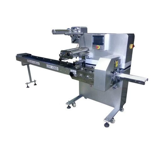 Macchina per imballaggio controllata da PLC - UM 1000 - Uygurlar Makina - orizzontale / per sapone / per tavolette di cioccolato
