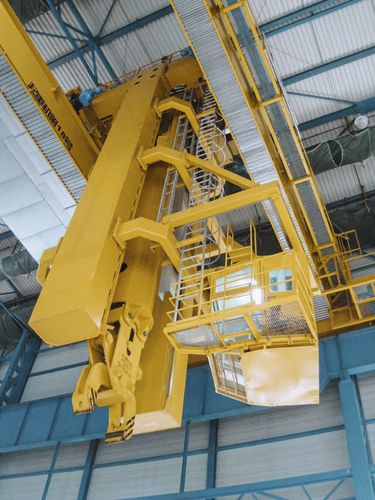 Carroponte bitrave - CTI Systems S.à r.l. - con benna di presa