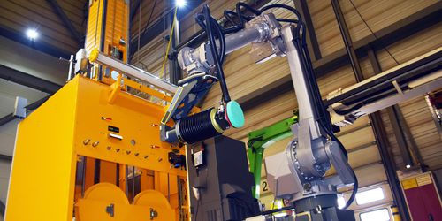 Robot di verniciatura - CTI Systems S.à r.l. - articolato / di trattamento superficiale / di finitura