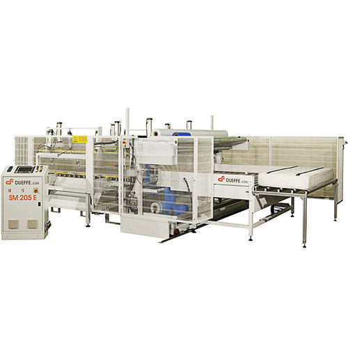 Macchina per imballaggio automatica - SM205 E - DUEFFE - orizzontale / per materasso / per l'industria tessile
