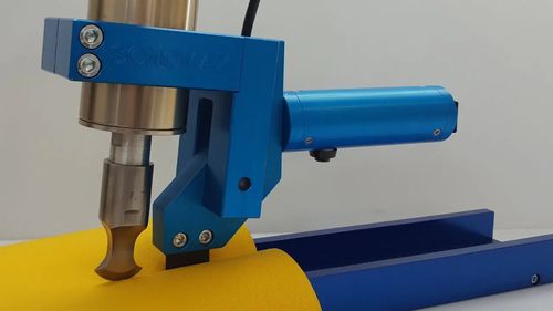 Sistema di taglio a lama - SONOMAX ULTRASONIC - ad ultrasuoni / per materiale tessile / ad azionamento manuale