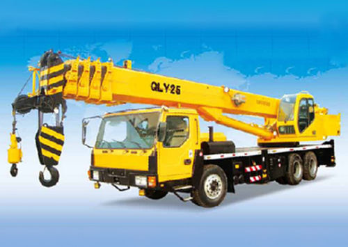 Gru semovente - QLY series  - Xiamen XGMA Machinery Co., Ltd - con braccio / per cantiere