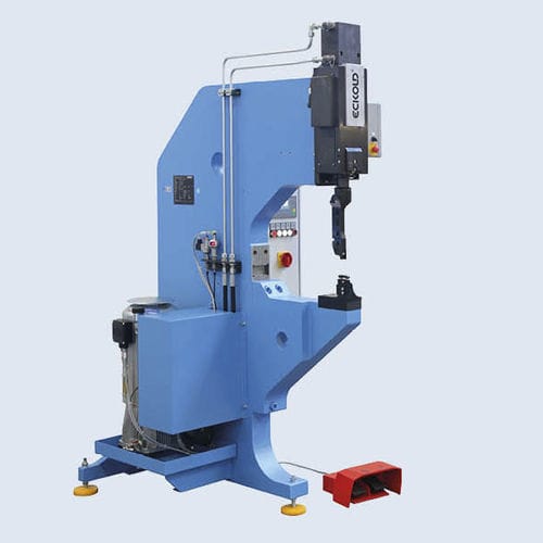 Macchina di clinciatura idraulica - MFG 500/150 H - ECKOLD technics GmbH & Co. KG
