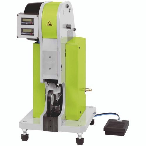 Pressa crimpatrice per profilati - 636 084 3 - RENNSTEIG WERKZEUGE GMBH - per terminali elettrici / manuale / a pedale