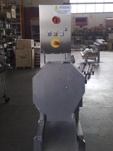 Affettatrice automatica - TP - B.S. SRL