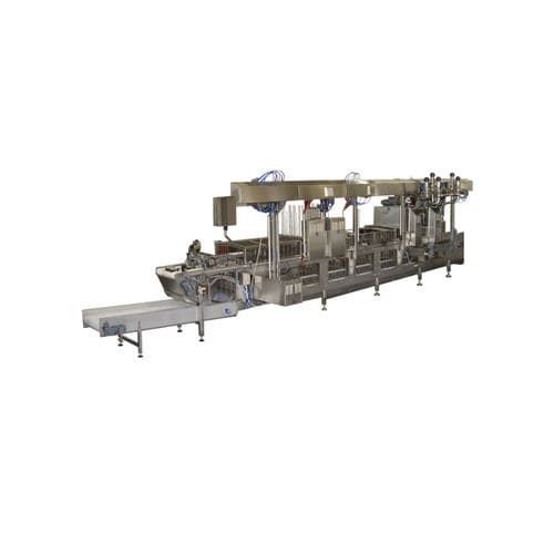 Linea di riempimento per vaschette - B.S. SRL - per alimenti / controllata da PLC