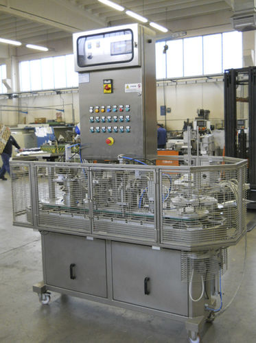 Riempitrice automatica - B.S. SRL - per vaschette / per bicchieri / per prodotti alimentari