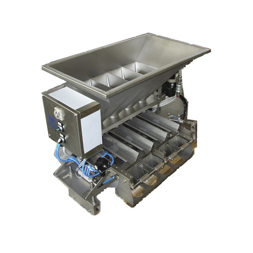 Dosatore per l'industria agroalimentare - B.S. SRL - per linea di produzione di gelato / con alimentatore vibrante / a tramoggia