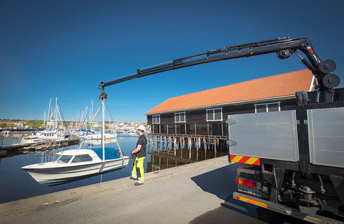 Gru montata su camion - X-HIPRO 232 - Hiab - con braccio articolato / portuale / per movimentazione