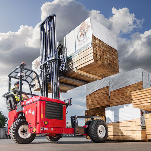 Carrello elevatore diesel - M4 NX series - Hiab - con conducente seduto / industriale / per movimentazione