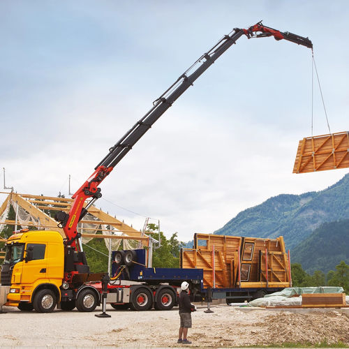 Gru di carico - PK 92002 SH - Palfinger - montata su camion / con braccio impennabile / telescopica