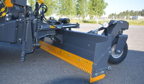 Lama spazzaneve rotativo - 1800 - Vilakone Oy - in rivestimenti di ghiaia