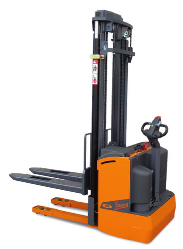 Accatastatore elettrico - Focus ac - OMG S.p.A. - a timone con guida da terra