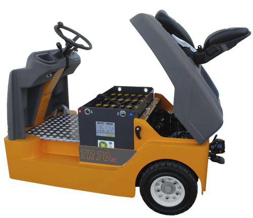 Trattore elettrico - TR 70 ac - OMG S.p.A. - a 3 ruote / con conducente seduto / per rimorchio