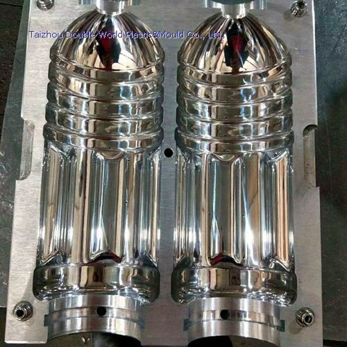 Stampo di soffiaggio multi cavità - DDW-BM101 - Taizhou Double World Plastic&Mould Co., Ltd. - per bottiglie PET / per l'industria dell'imballaggio / per il settore aeronautico
