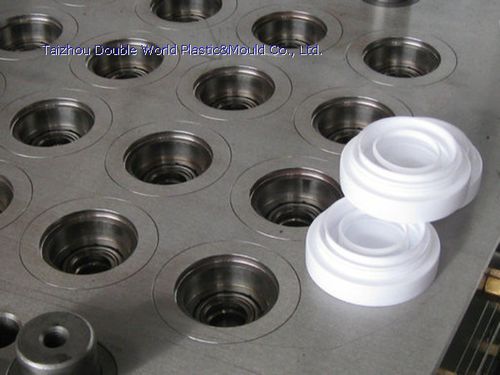 Stampo per iniezione plastica multi cavità - DDW-cm-32 - Taizhou Double World Plastic&Mould Co., Ltd. - per coperchi / per l'industria dell'imballaggio