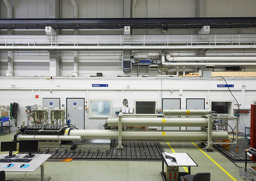 Simulatore per applicazioni aeronautiche - HyperG - Instron - per automotive / per crash-test