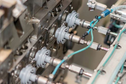 Stampaggio a iniezione plastica bicomponente - Helvoet Rubber & Plastic Technologies B.V. - PPS / per tubi / per il settore medico