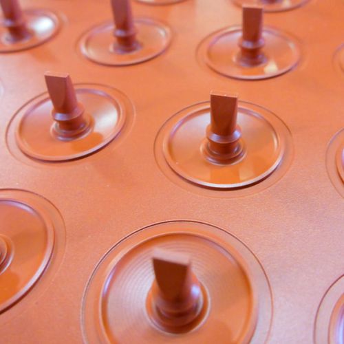 Stampaggio libera - Helvoet Rubber & Plastic Technologies B.V. - in plastica / per il settore medico / ISO 9001